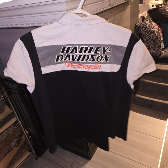 Ladies Harley Davidson zip up shirts - Picture 5 of 7